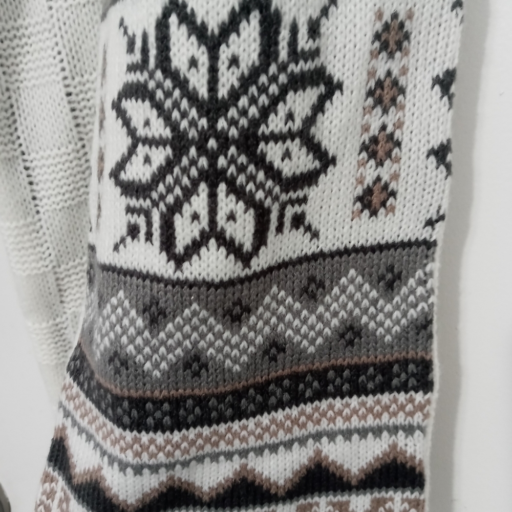 Mukluks Knit Snowflake double layer winter Infinity Scarf